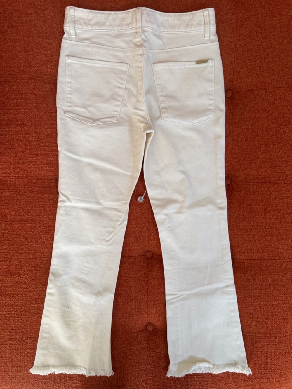 Spartina cream/ecru cropped Denim Pocket Jeans with Logo Plate - Picture 2 of 4